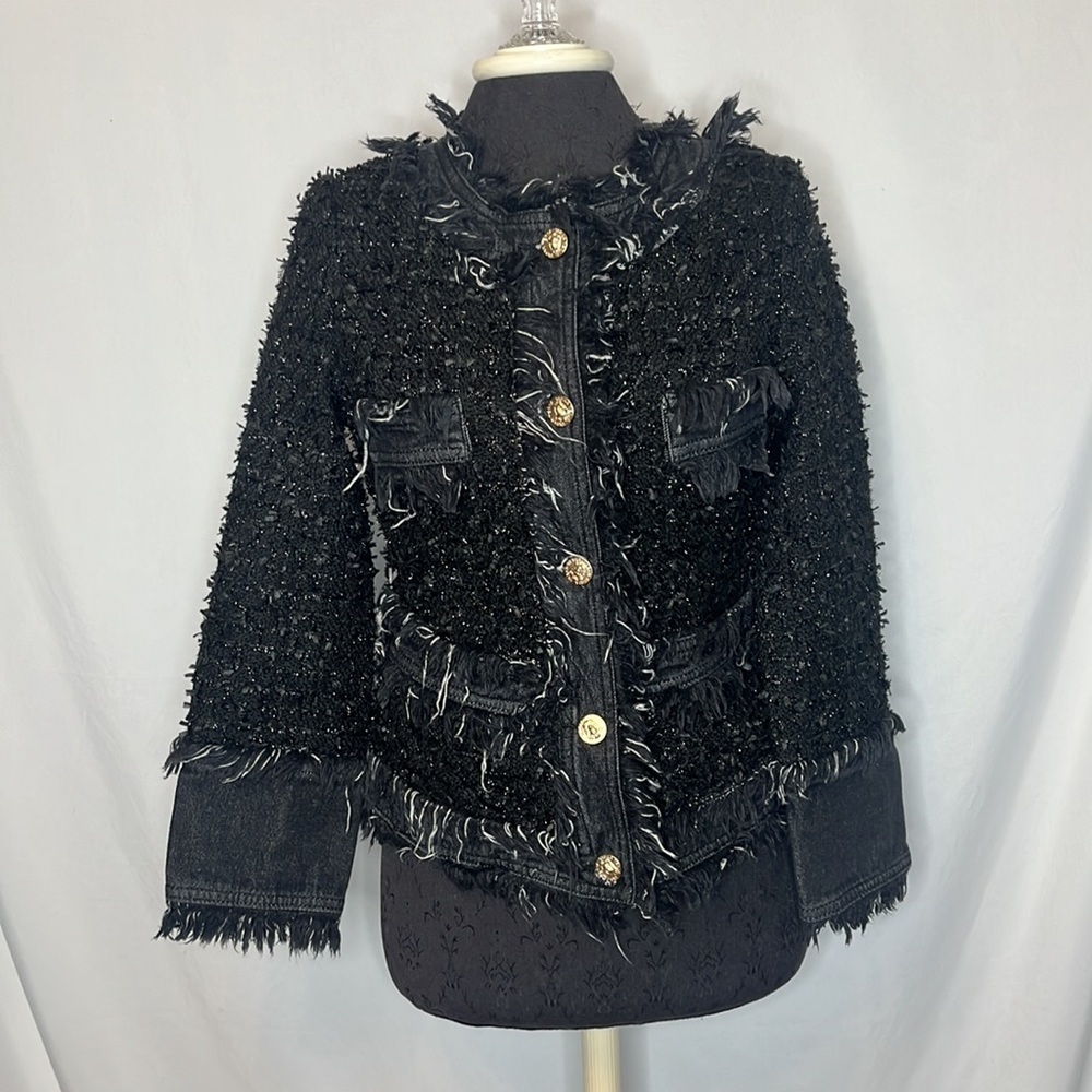 Teria Yabar unique multifabric jacket